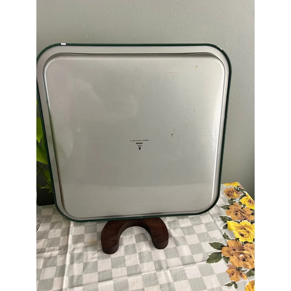 Vintage 1983 Lowell Herrero Vandor Metal Cat Tray Calico Mouse Green Square 14in
